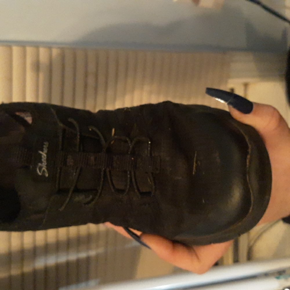 Shoes - Picture 2 of 4